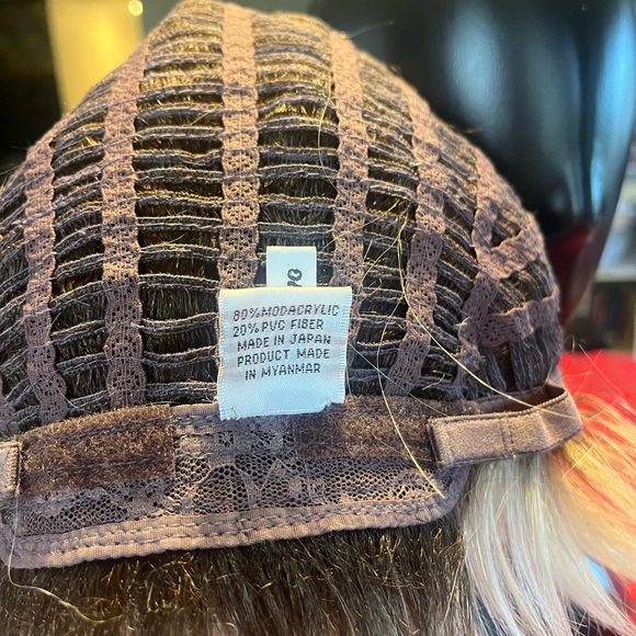 Paula Young GRACE Blonde Wig - Picture 9 of 16